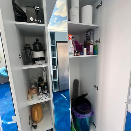 Delux Apartment ไกรโอวา ภายนอก รูปภาพ