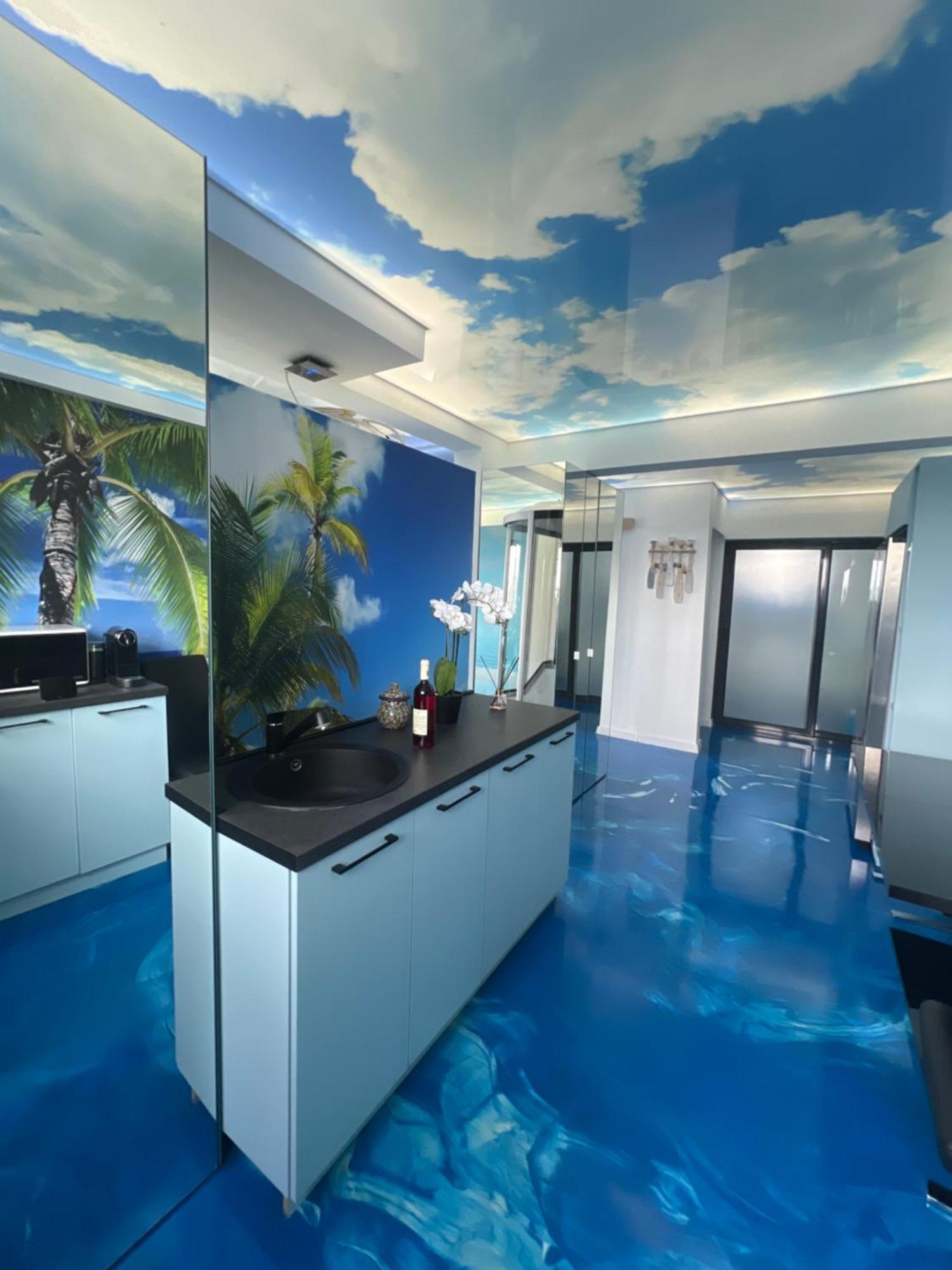 Delux Apartment ไกรโอวา ภายนอก รูปภาพ