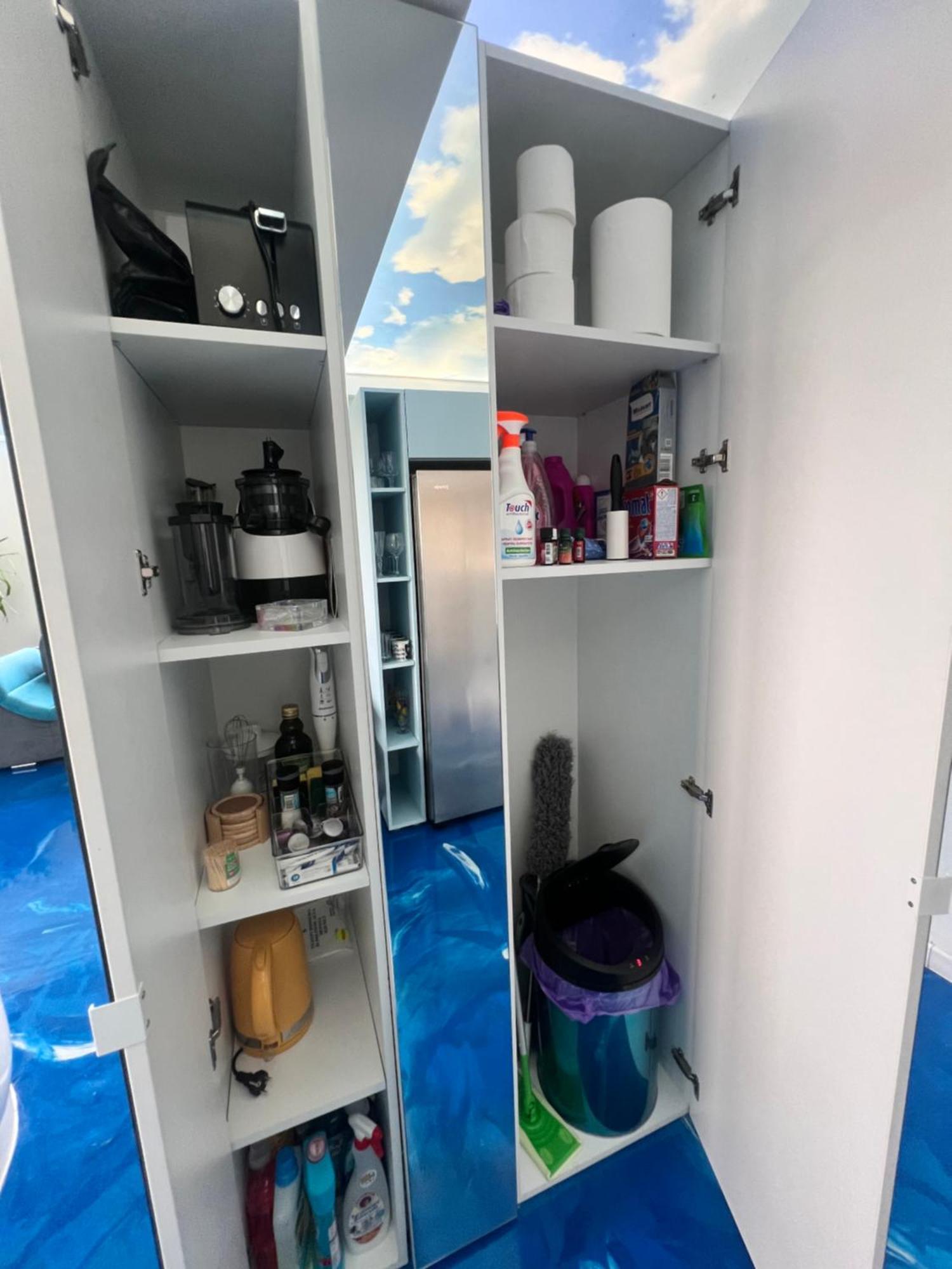 Delux Apartment ไกรโอวา ภายนอก รูปภาพ